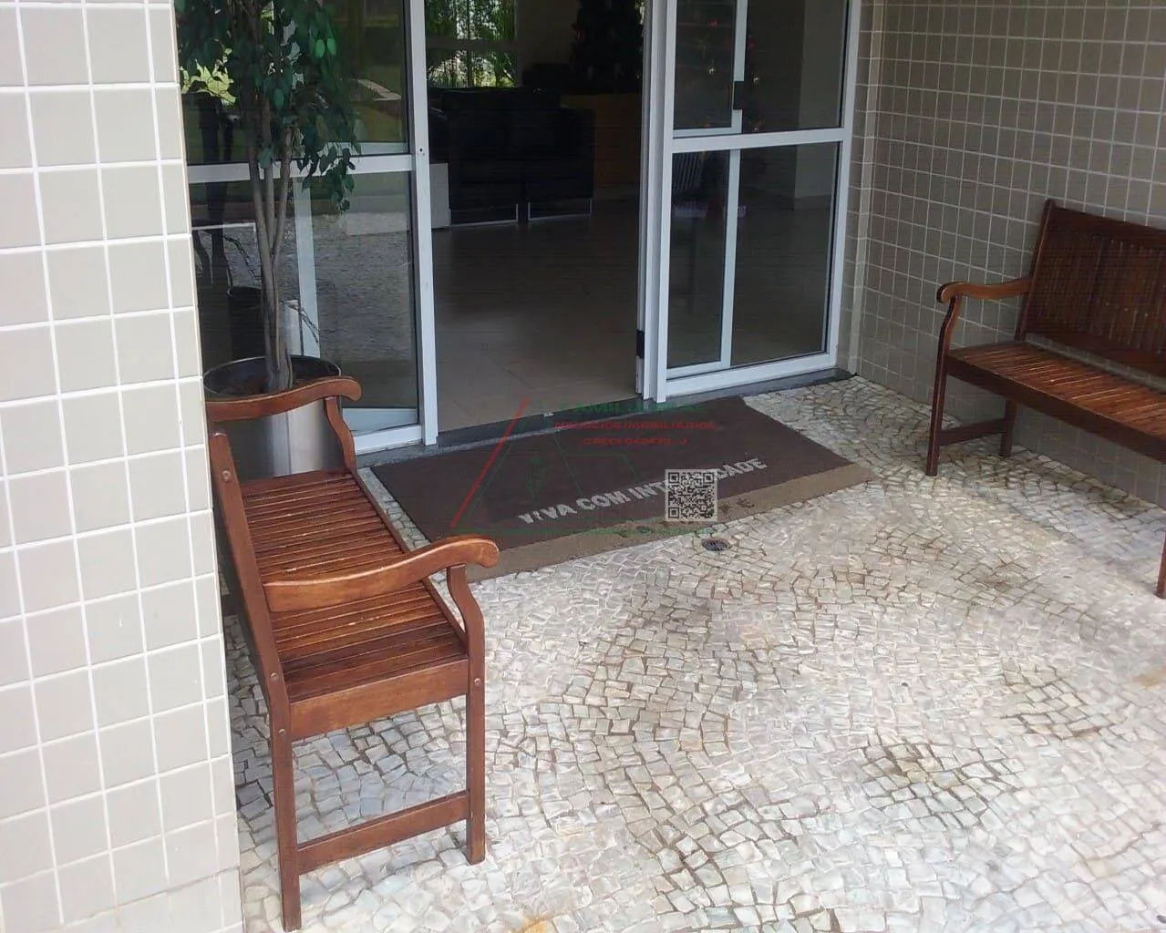 Imagem Duplex à Venda na Vila Califórnia, com 04 Quartos, sendo 01 Suíte e 02 Vagas