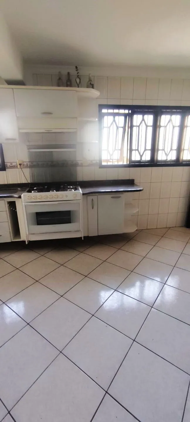 Imagem Triplex à venda em Porto Alegre, Jardim Itu-Sabará, com 5 quartos, 338.77m2