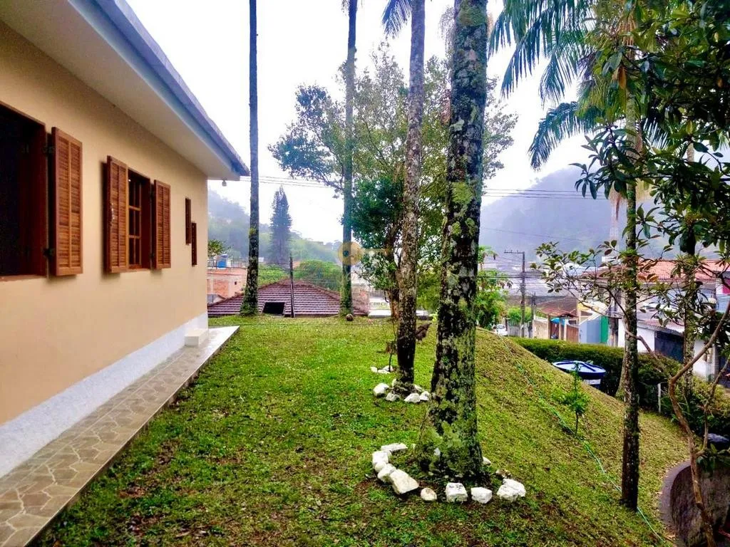 Foto do imóvel Casa para Venda em Teresópolis / RJ em Rua Íris