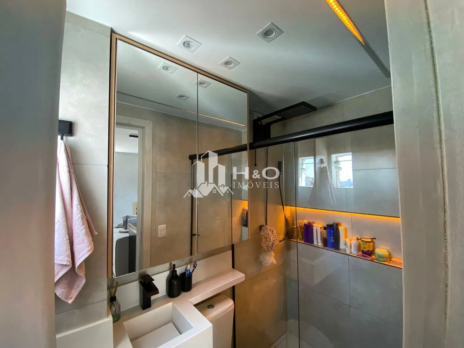 Imagem Oportunidade, Excelente apartamento moderno à venda próximo ao metrô Patriarca.