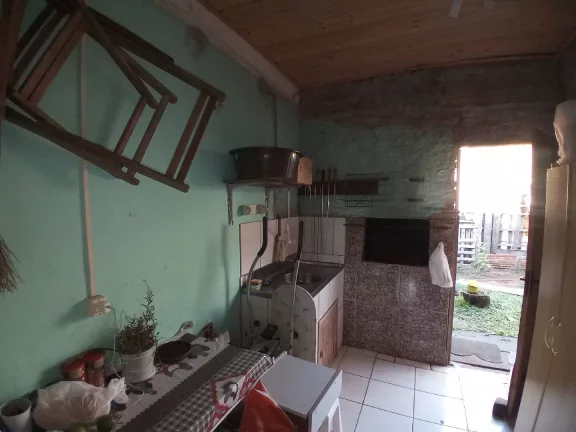 Imagem Casa de alvenaria com 130m², Condomínio Fechado, em Águas Claras.