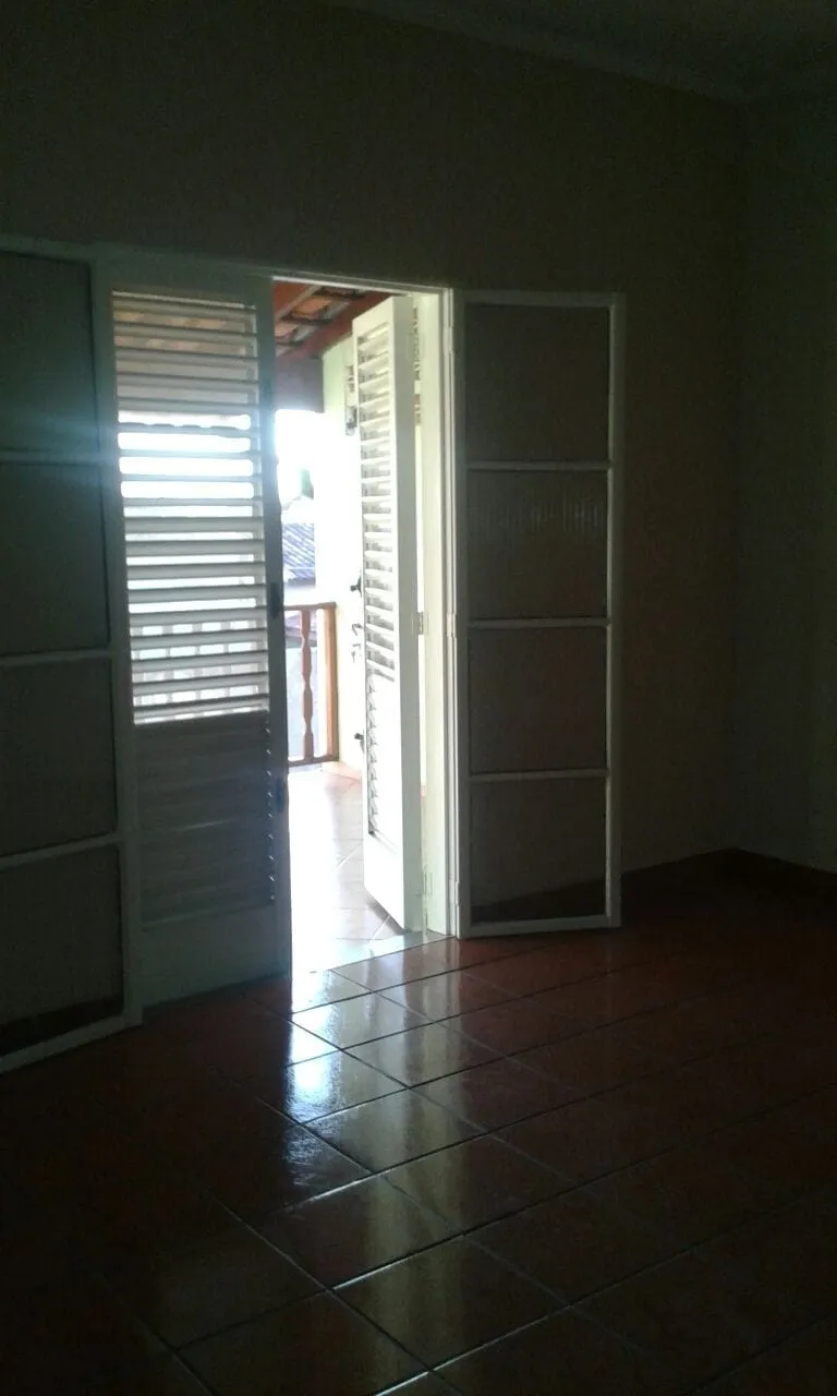Imagem Casa à venda 3 Quartos, 1 Suite, 1 Vaga, 250M², Residencial Mombaça, Pindamonhangaba - SP
