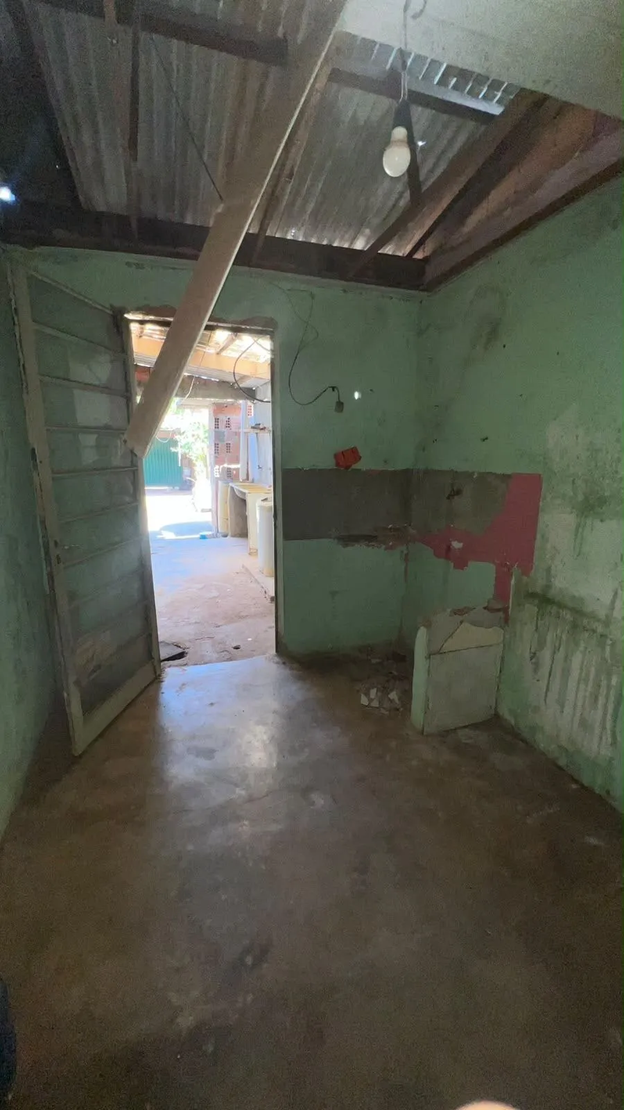 Imagem Casa 3 Quartos e sala comercial anexo no Tancredo Neves