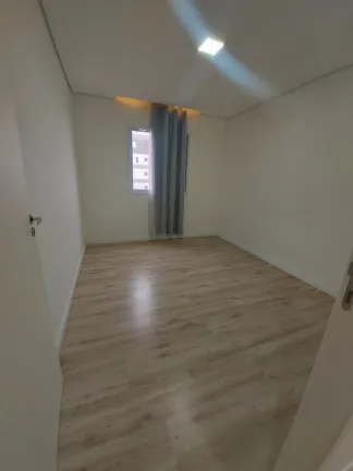 Imagem Apartamento com 2 Quartos à Venda, 52 m² em Centro - Poá
