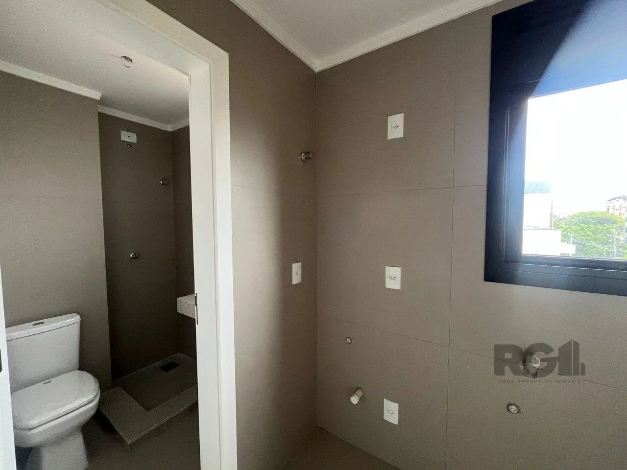 Imagem Apartamento 03 Suítes / Sacada/ 131m / Rua José Gomes / Tristeza