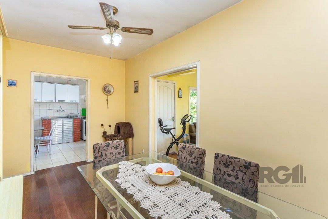 Imagem Casa com 3 Quartos à Venda, 293 m² por R$ 650.000