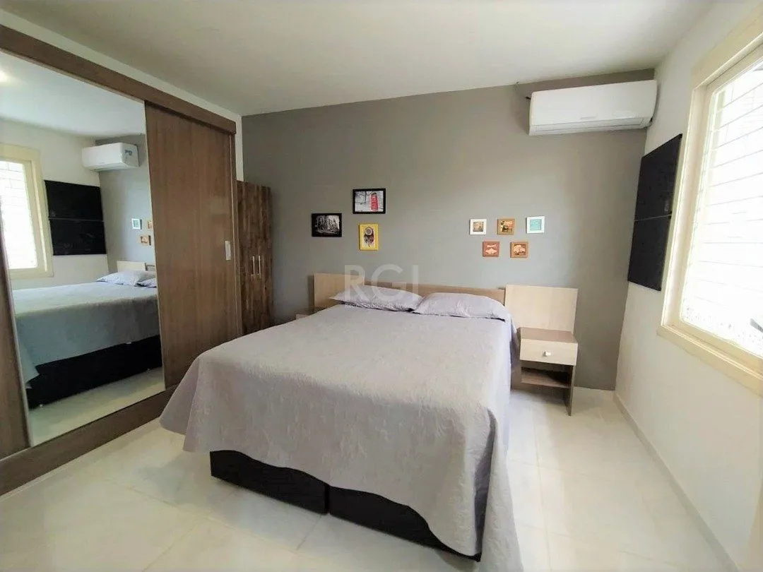 Imagem Casa para Venda - 150m², 4 dormitórios, sendo 3 suites, 2 vagas - Jardim Verde