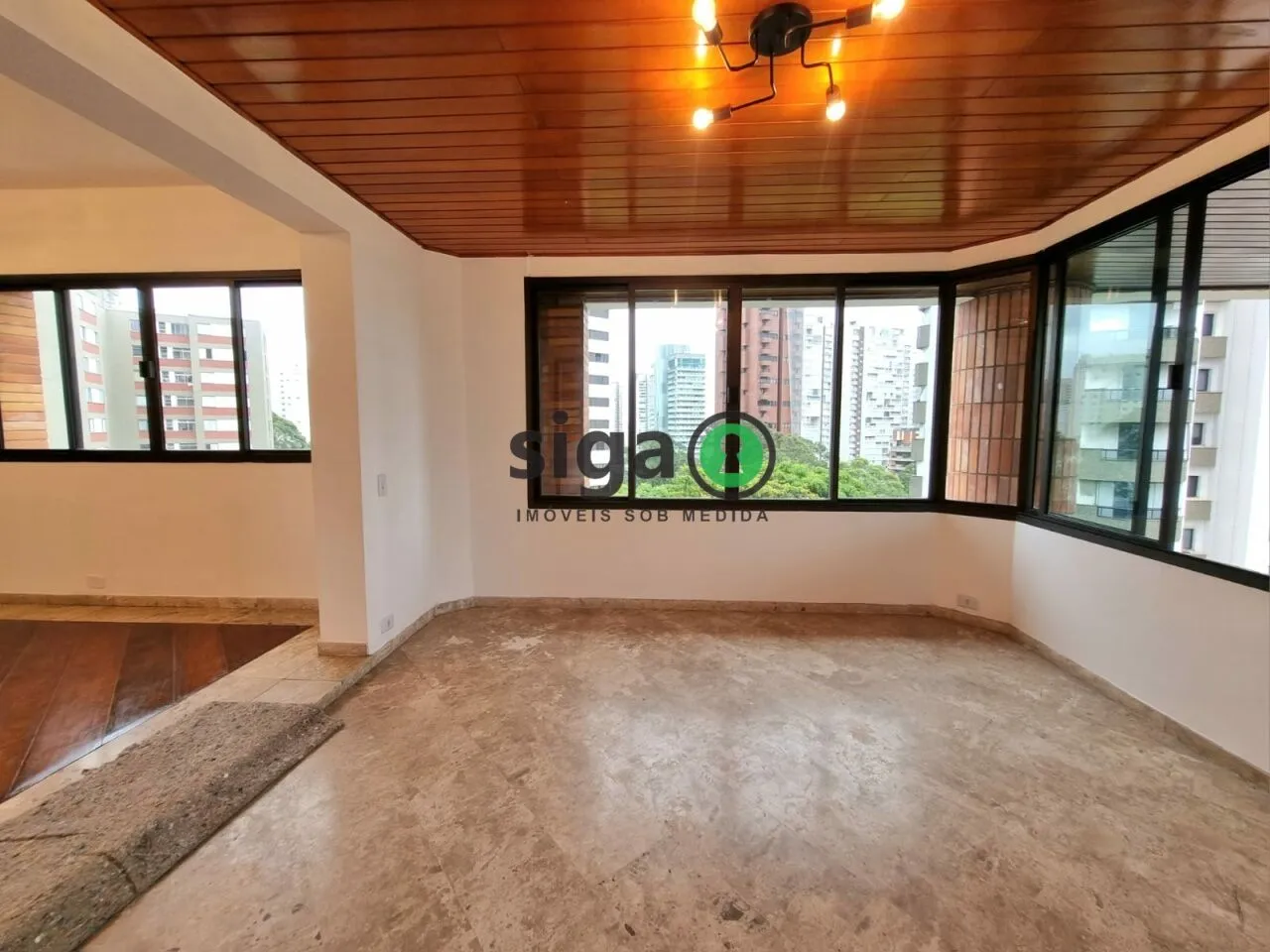 Imagem VENDE no Morumbi (Vila Suzana) Apartamento com 4 suítes, 4 Vagas + Depósito