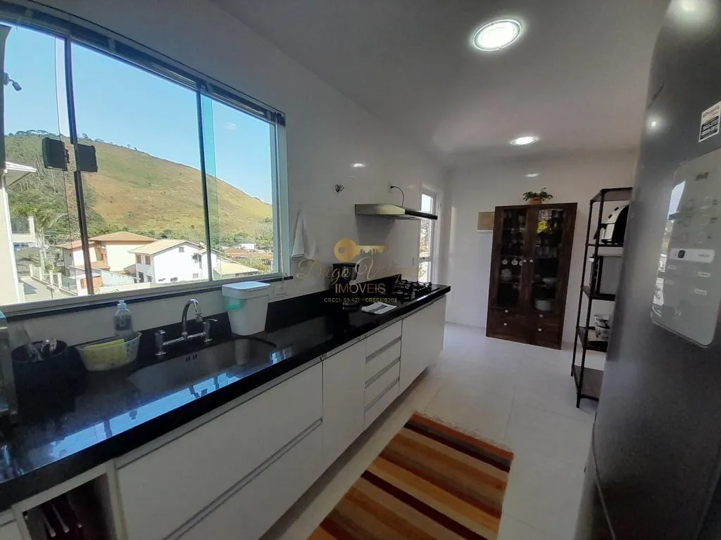 Imagem Casa em Condomínio para Venda em Teresópolis / RJ no bairro Vargem Grande