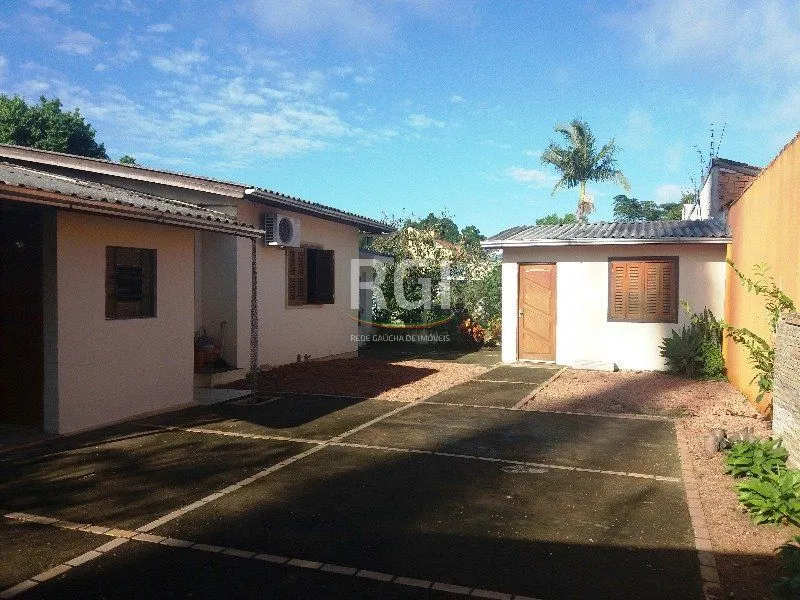 Imagem Casa para Venda - 250m², 5 dormitórios, sendo 3 suites, 2 vagas - Ipanema