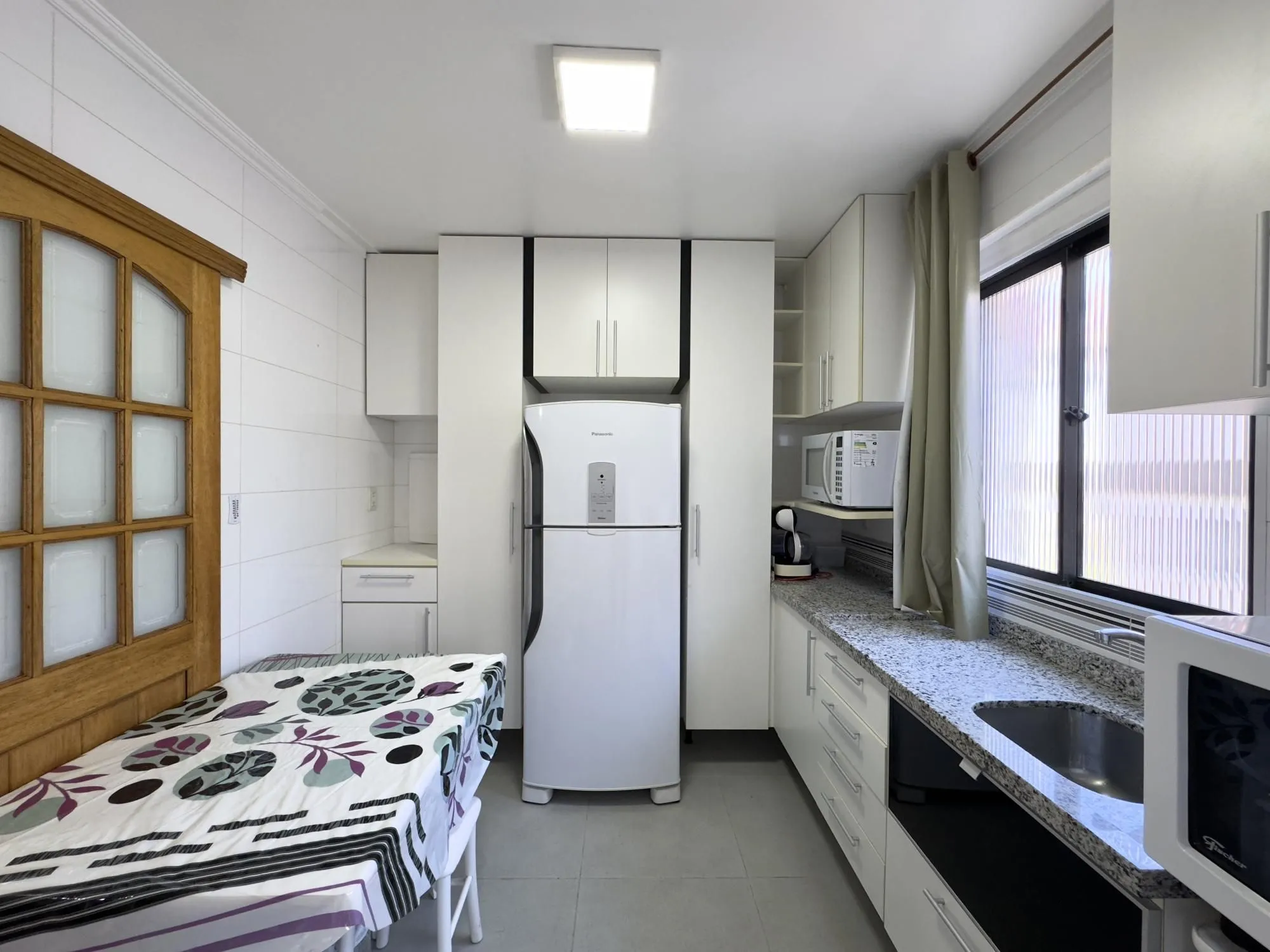 Imagem Apartamento mobiliado de 71m², com 2 dormitórios, sendo 1 suíte e vaga no Centro
