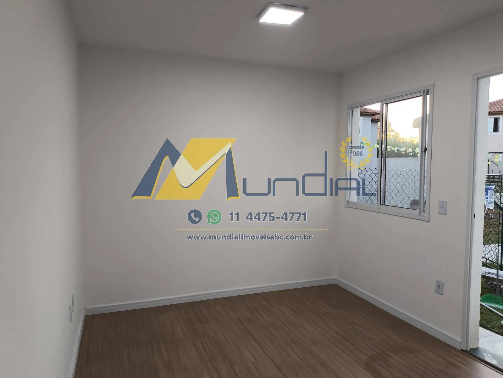 Imagem Sobrado à Venda no Condomínio Paradise - 105 m²,Suíte e Lazer Completo