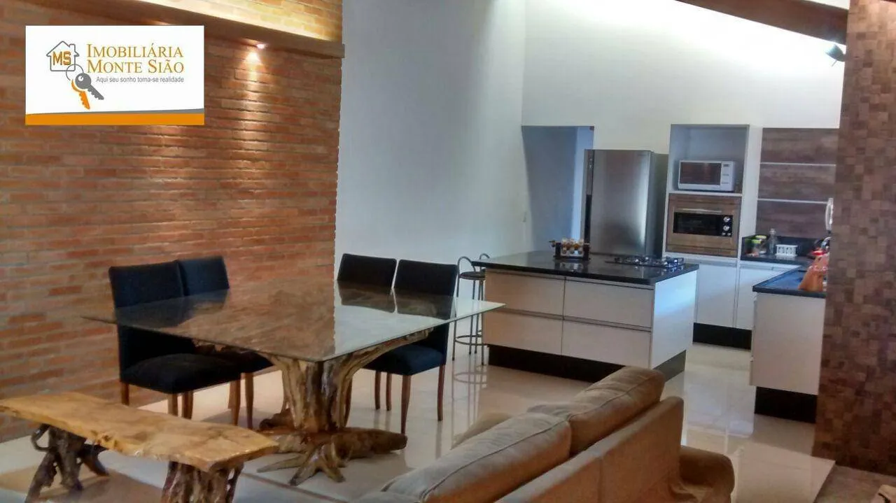 Imagem Sobrado com 2 dormitórios à venda, 134 m² por R$ 760.000,00 - Jardim Santa Emilia - Guarulhos/SP