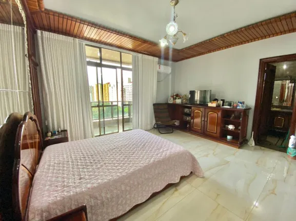 Imagem Apartamento com 3 Quartos à Venda, 260 m² em Nazaré - Belém
