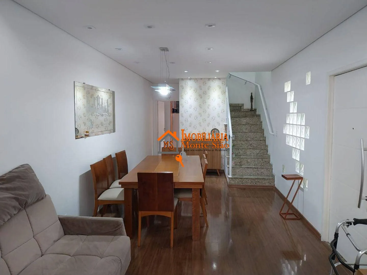 Imagem Sobrado com 3 dormitórios à venda, 130 m² por R$ 950.000,00 - Jardim Gopoúva - Guarulhos/SP