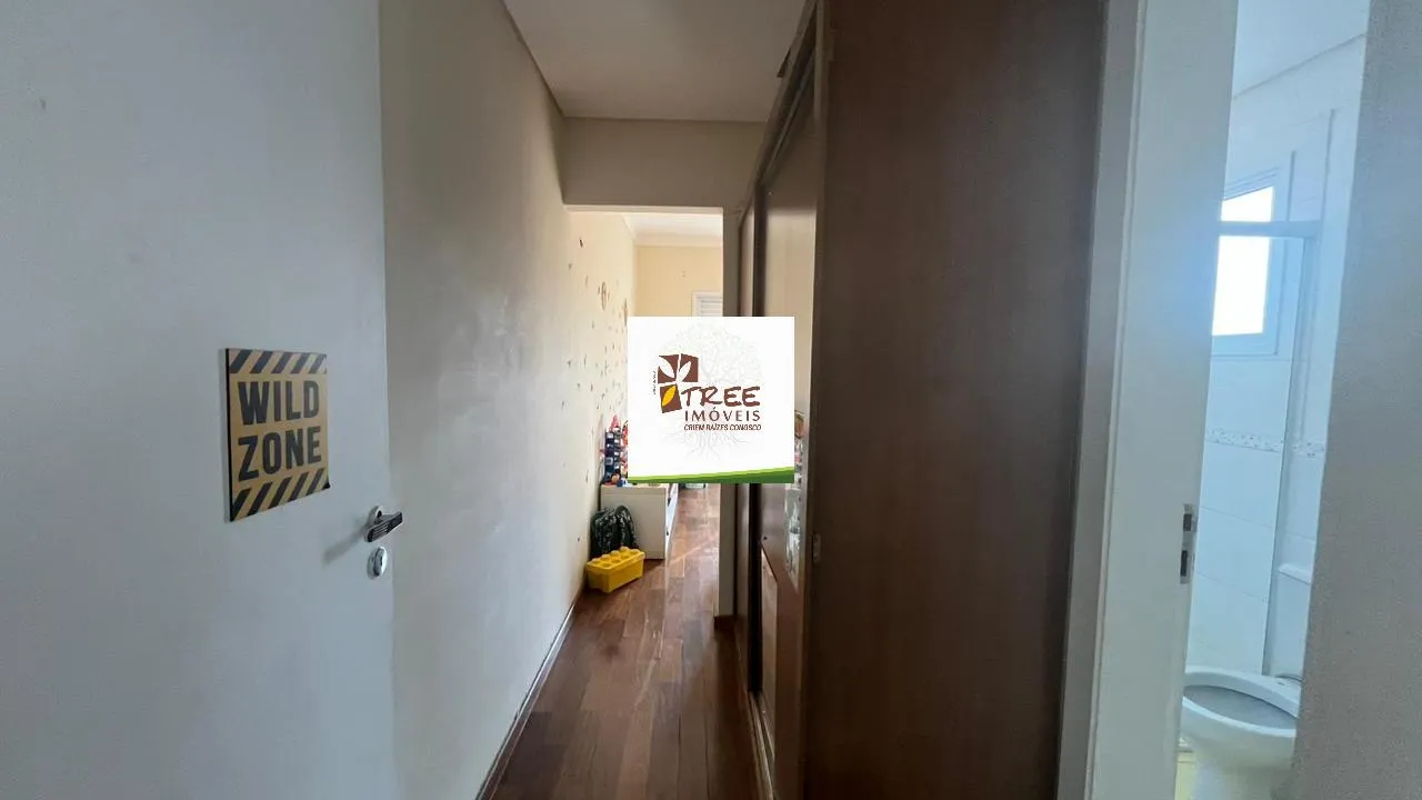 Imagem VENDA DE SOBRADO NO CONDOMÍNIO HILLS III, EM ARUJÁ/SP, 521m² com 05 suítes, piscina, sala ampla, quintal de 200m² e 06 vagas. CONSULTE-NOS.