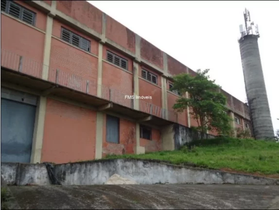 Imagem Galpão com 7800m2 em Itaquaquecetuba - SP