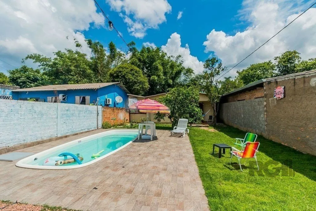 Imagem Casa de 2 dormitórios com 98m² no Bairro Lomba do Pinheiro