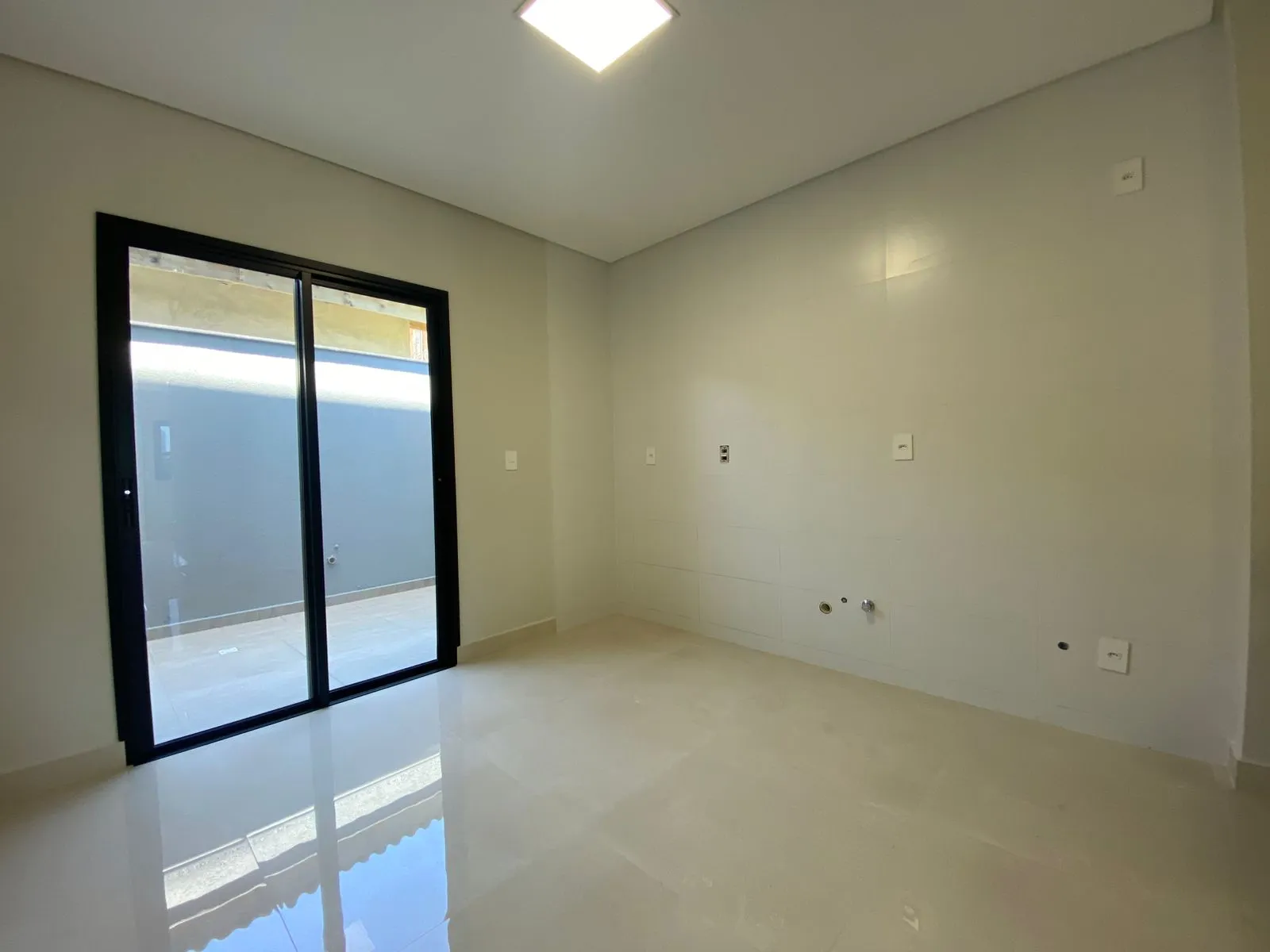 Imagem Casa à venda com 108m2 por R$ 715.000,00