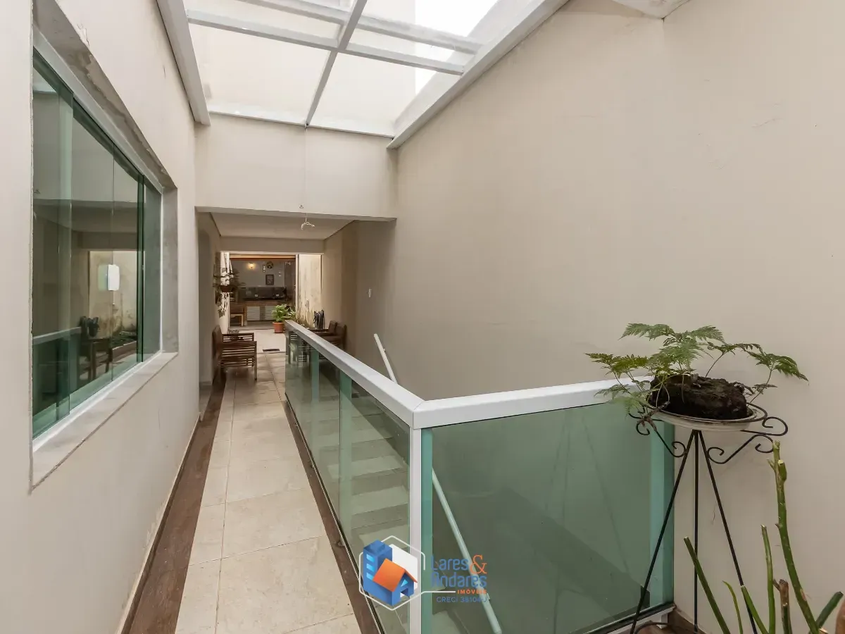 Foto do imóvel Sobrado para venda em Lauzane Paulista com 3 quartos, sendo 1 suíte, 220m² em Rua Conselheiro Moreira de Barros