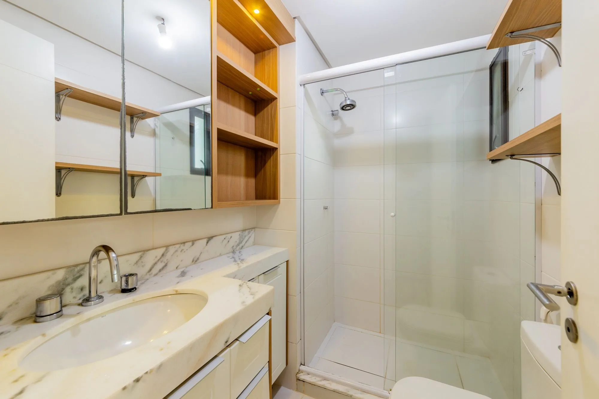 Imagem Apartamento com 2 suites, lavabo e 2 vagas de garagem no Bairro Rio Branco