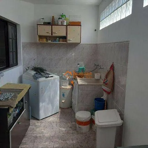 Imagem Sobrado com 4 dormitórios à venda, 400 m² por R$ 1.100.000,00 - Jordanópolis - Arujá/SP