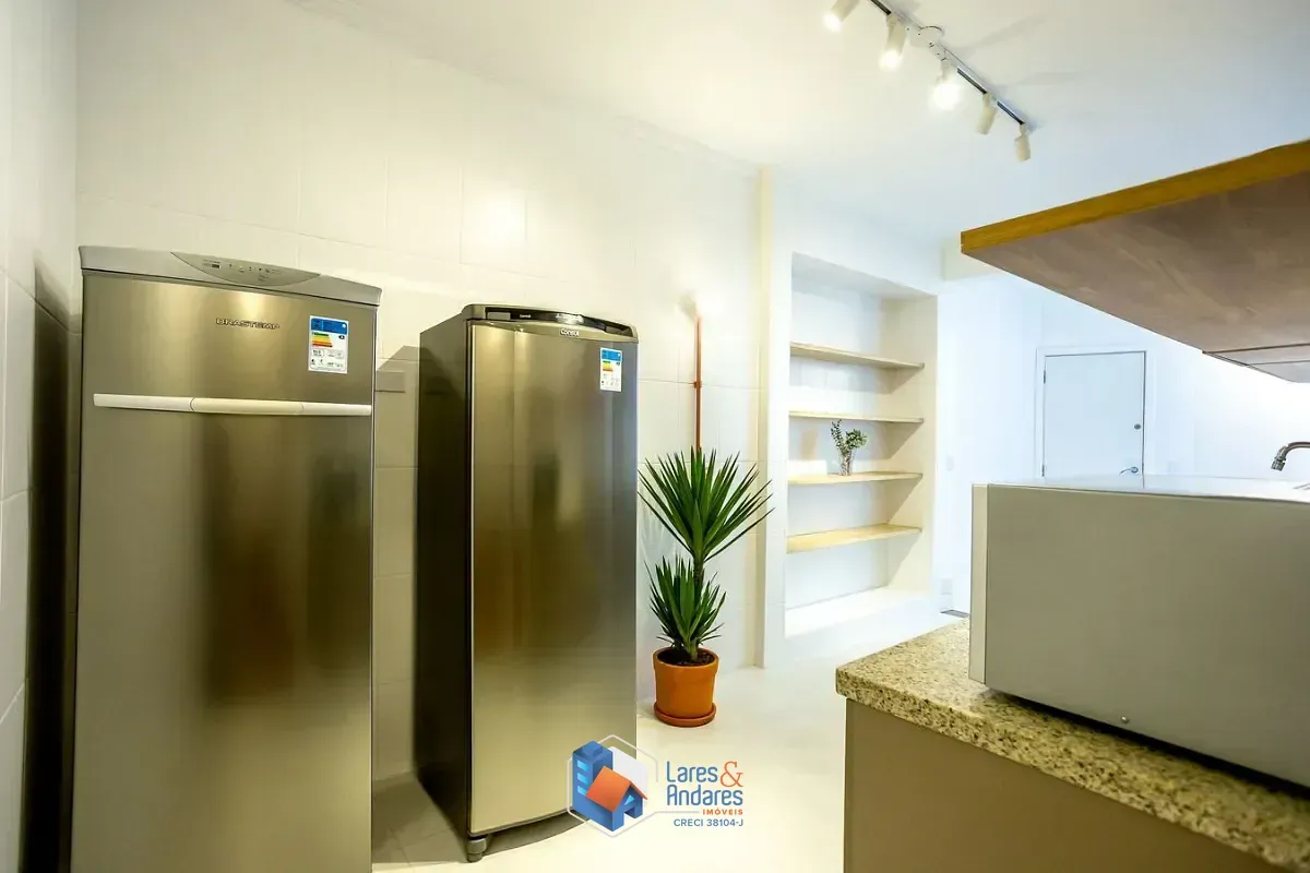Imagem Apartamento para venda em Pinheiros com 4 quartos, sendo 1 suíte, 121m²