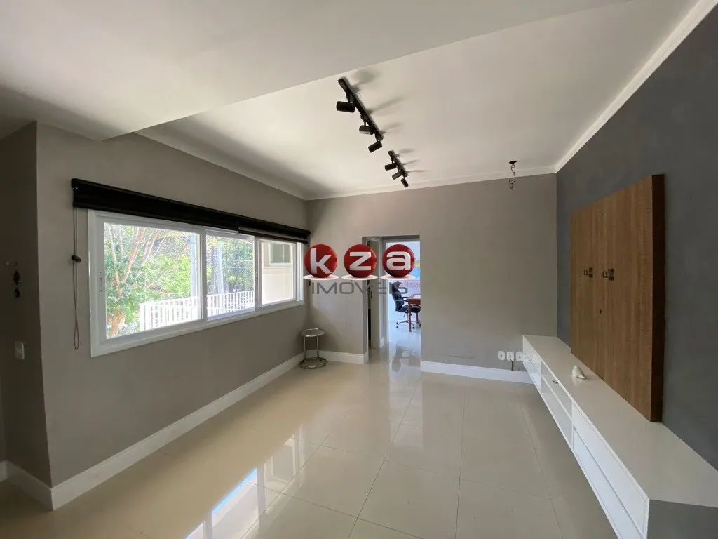 Imagem Imperdível Casa de Luxo a venda no Condomínio Villagio Capriccio em Louveira- 3 Suítes, 3 Salas, 5 Banheiros, 4 Vagas e piscina - 277m².