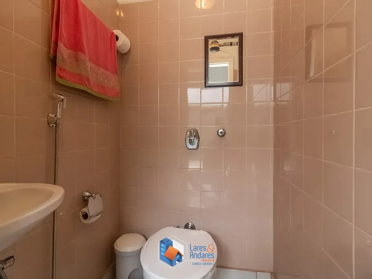 Imagem Sobrado para venda em Vila Anastácio com 4 quartos, 200m²