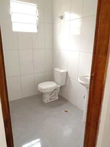 Imagem VENDA DE CASA NO CENTER VILLE, EM ARUJÁ/SP, 257m² com 3 dormitórios, suíte com varanda, sala de estar, cozinha, lavanderia e 01 vaga. CONSULTE-NOS.