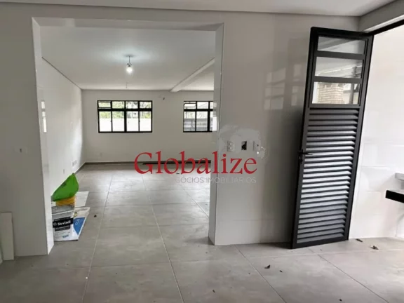 Imagem Sobrado à venda com 140m², 3 suites, piscina, churrasqueira por R$1.480.000,00 na Vila Belmiro em Santos