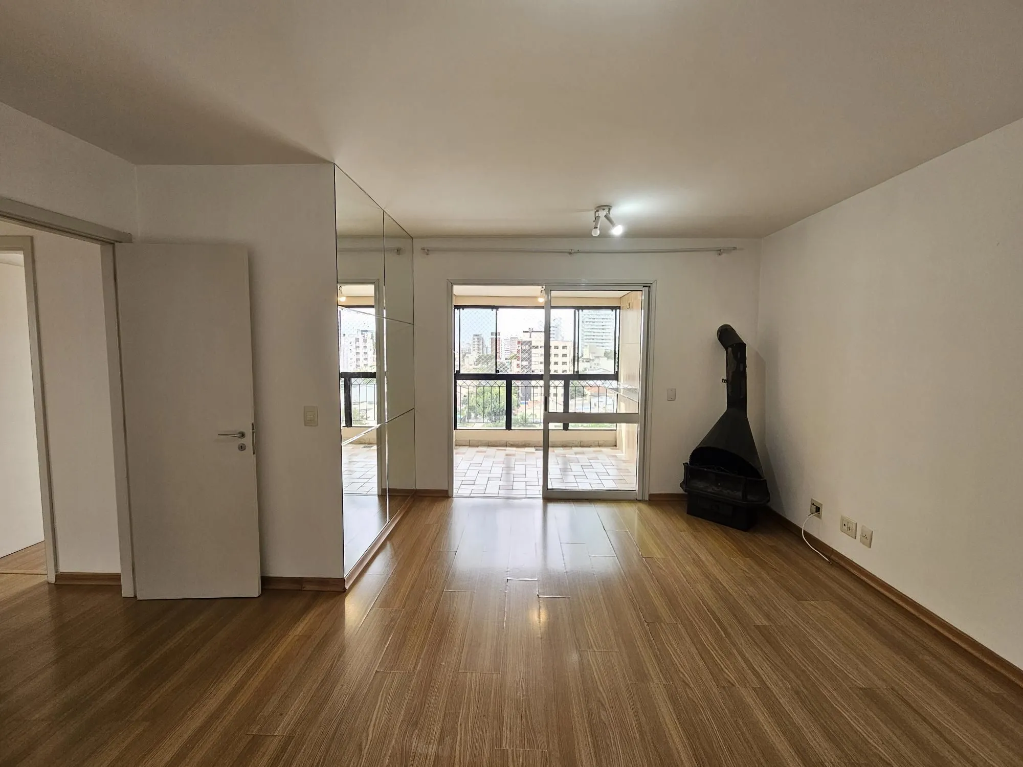 Imagem Apartamento 3 Dorm sendo 1 suite e 2 vagas