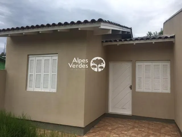 Imagem Vende-se Casa geminada localizada no bairro Sander - Três Coroas/RS 59,90m2