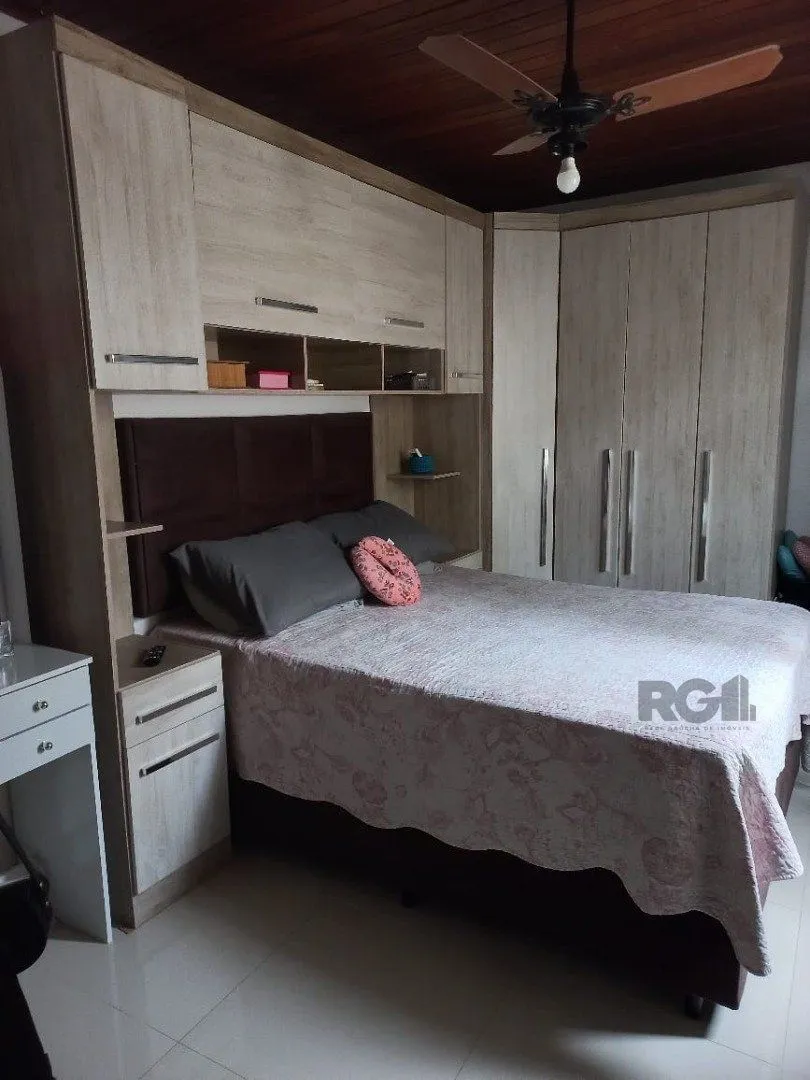 Imagem Casa 2 dormitórios com piscina na Vila Nova Porto Alegre