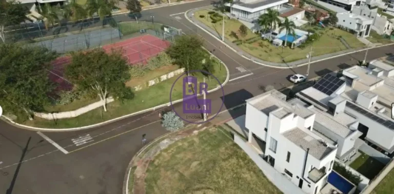 Imagem Direitos no Terreno no Condomínio Aranguá - Parque Tauá