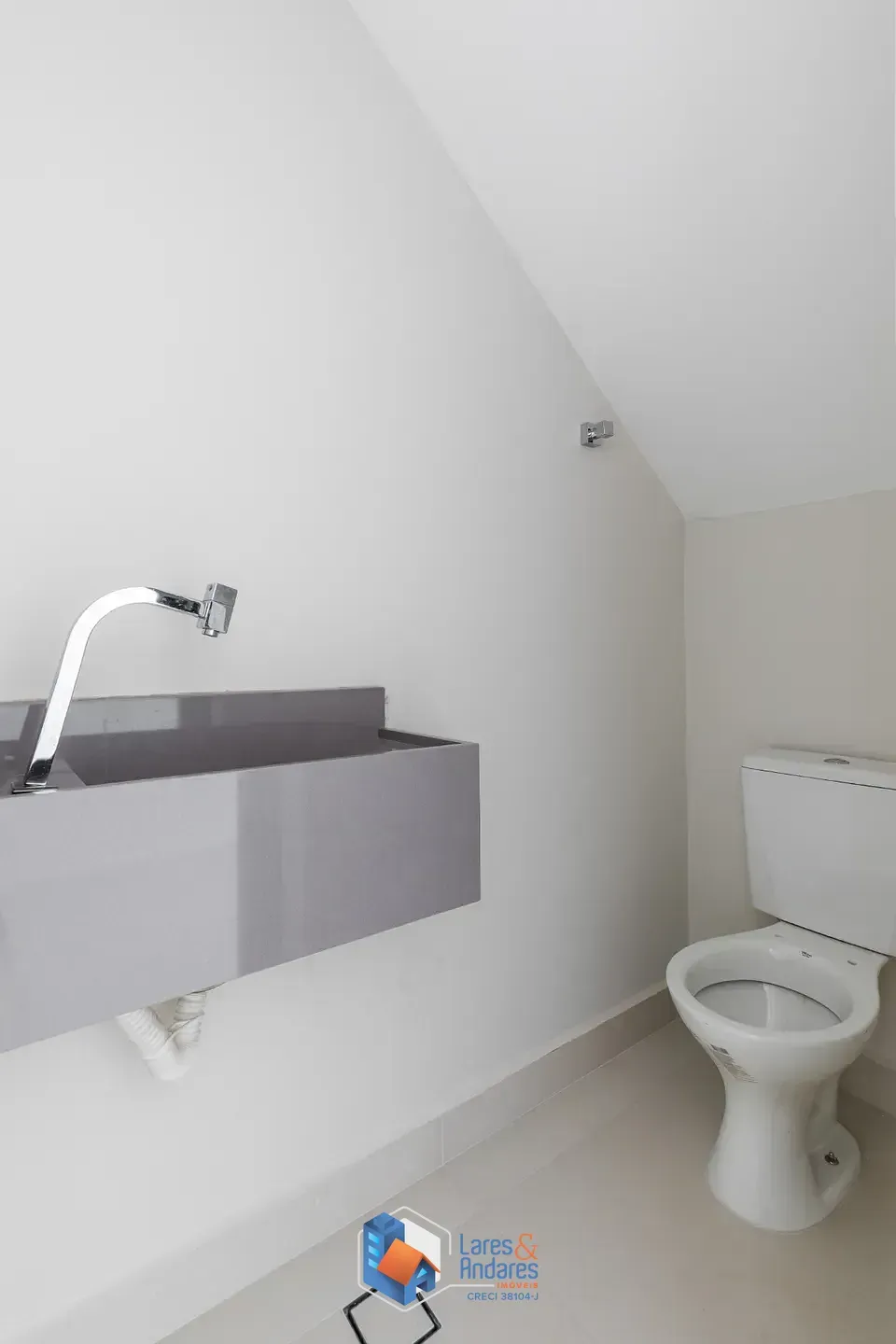 Imagem Casa para venda em Vila Santa Isabel com 3 quartos, sendo 1 suíte, 140m²