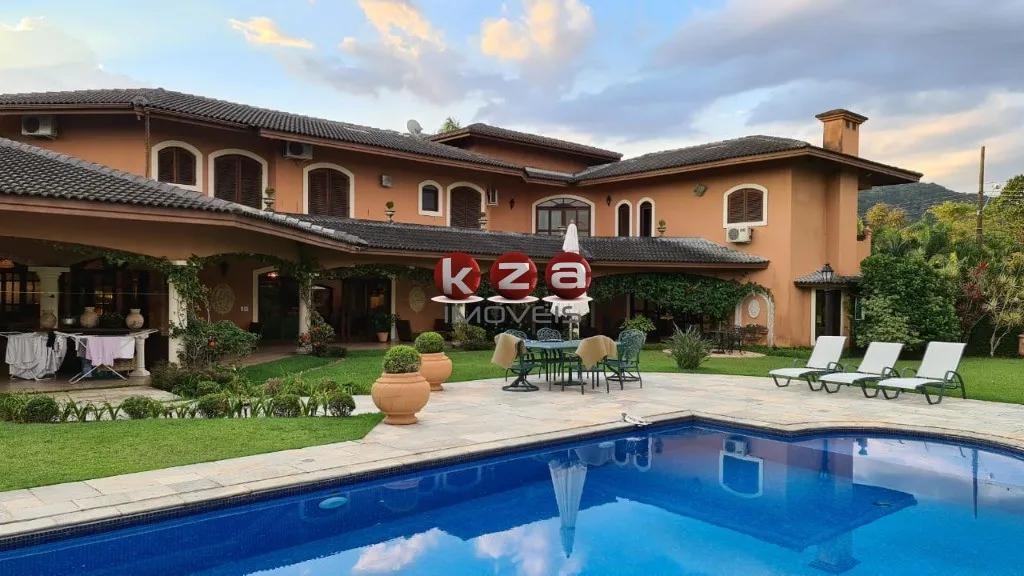 Imagem Luxuosa mansão em condomínio à venda em Guarujá-SP, Jardim Acapulco: 5 quartos, 5 suítes, 3 salas, 7 banheiros, 6 vagas, 676m².