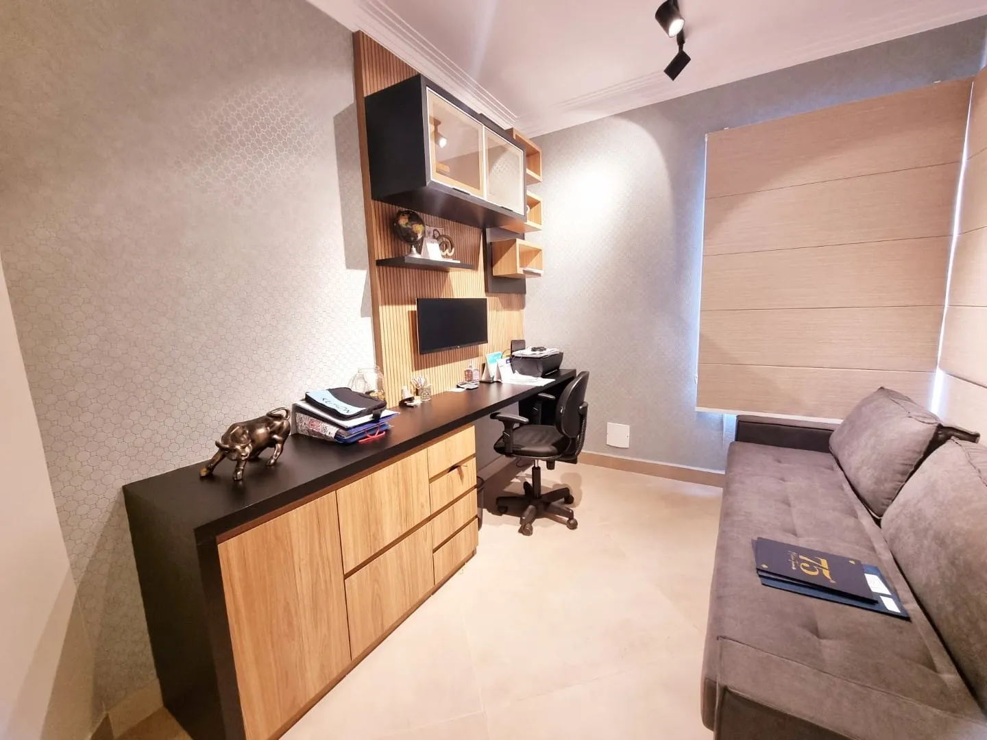 Imagem Casa à venda 4 Quartos, 3 Suites, 2 Vagas, 1400M², Socorro, Pindamonhangaba - SP | COLONIAL VILLAGE
