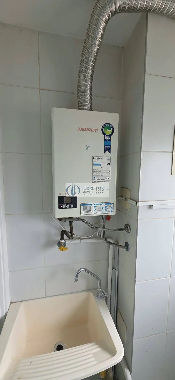 Imagem Apartamento semi-mobiliado com lazer completo