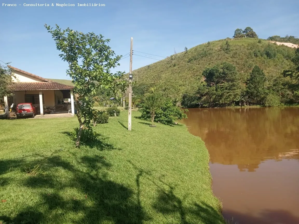 Imagem Sítio para Venda em Santa Isabel, Santa Isabel, 4 dormitórios, 2 suítes, 2 banheiros, 2 vagas