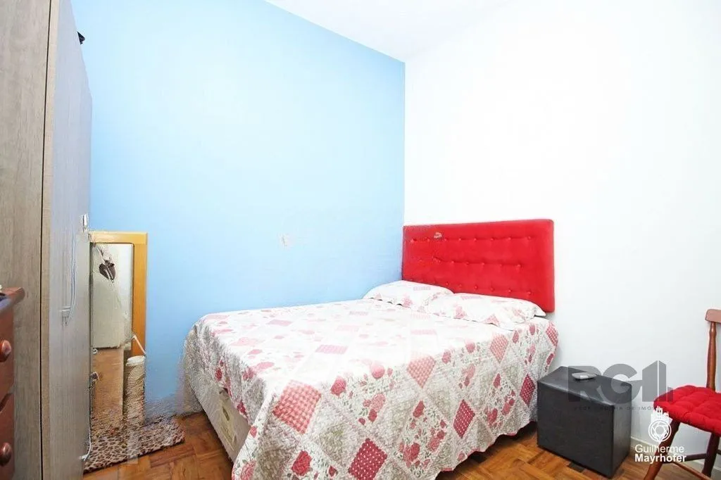Imagem Casa de 3 dormitórios no bairro Partenon