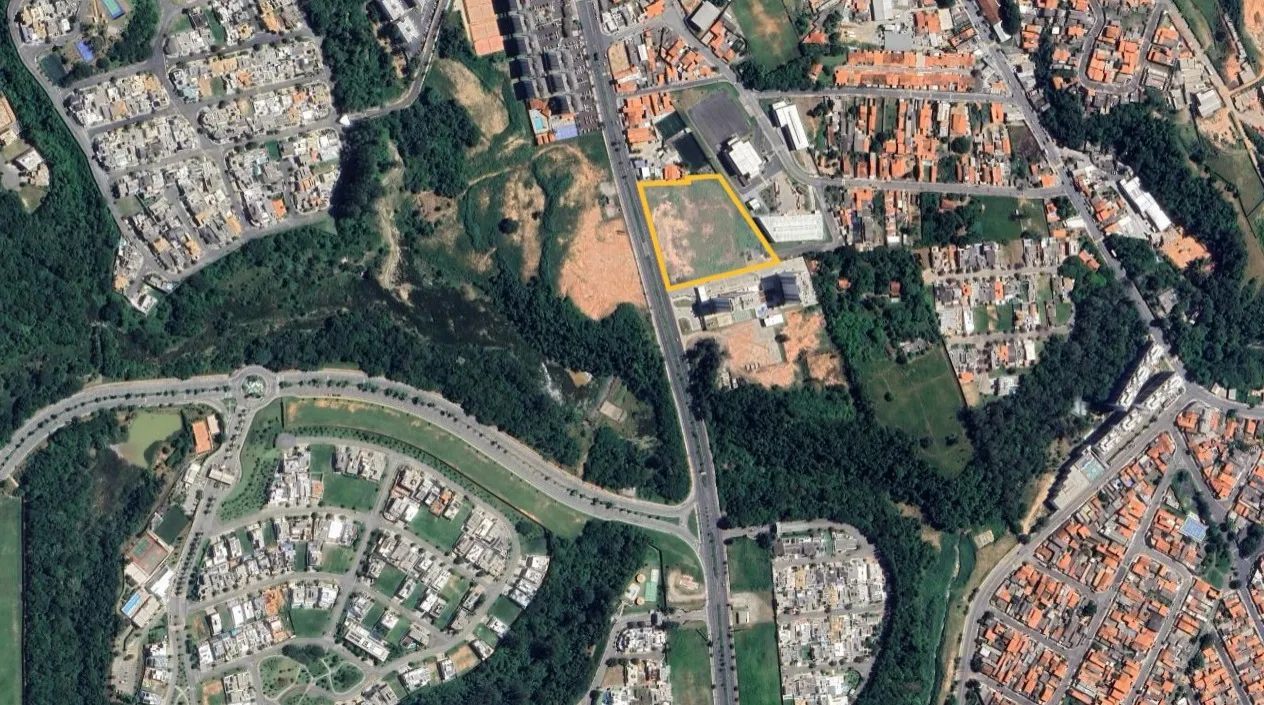 Imagem Área de 13.004m² localizada na Avenida Rogério Cassola, com características excepcionais para desenvolvimento imobiliário ou comerciais