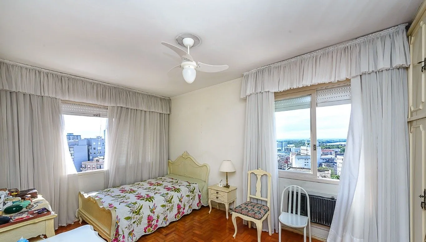 Imagem Vende-se apartamento com 3 quartos( 1 suíte), 169m² e 1 vaga - Independência