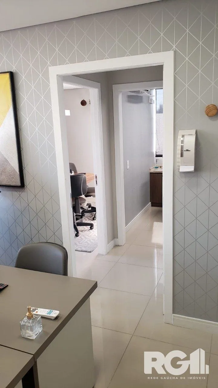 Imagem SALA COMERCIAL NA AV. GETÚLIO VARGAS.
