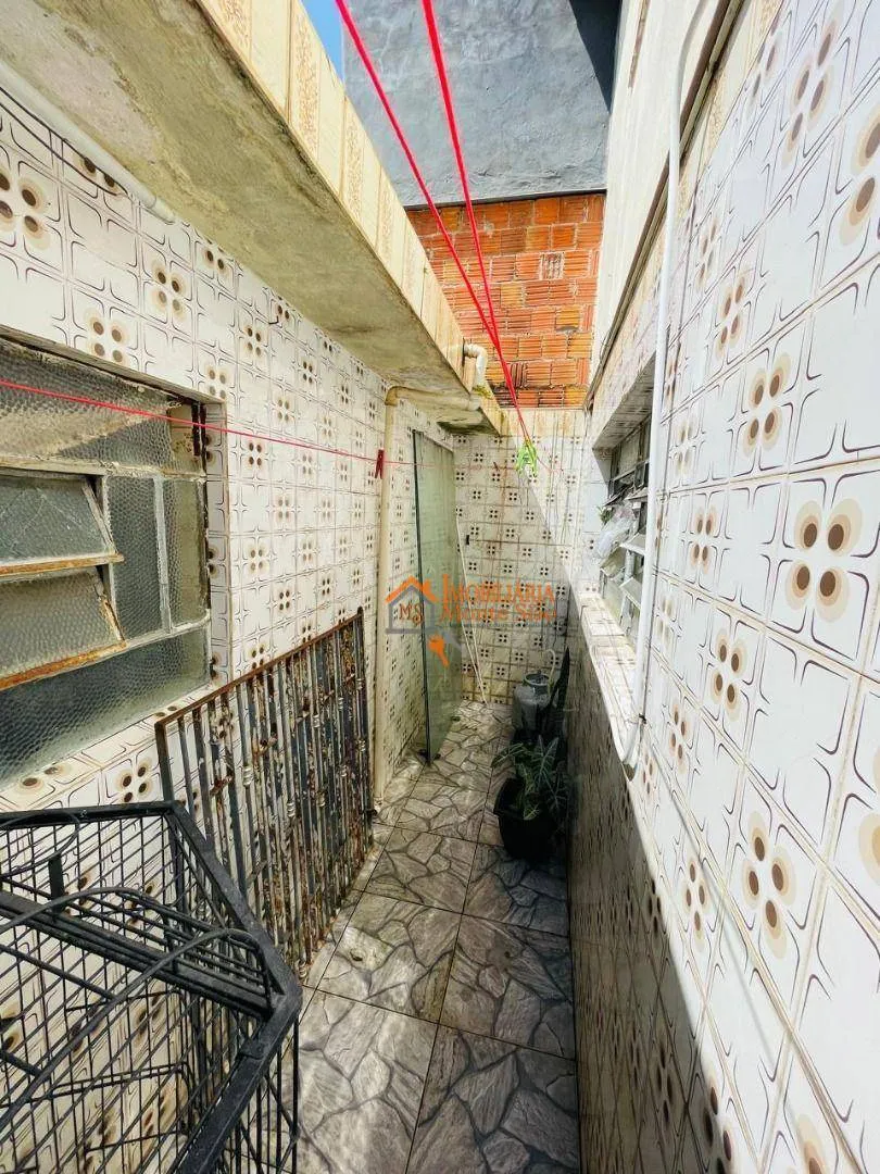 Imagem Sobrado com 3 dormitórios à venda, 160 m² por R$ 468.000,00 - Jardim Vila Galvão - Guarulhos/SP