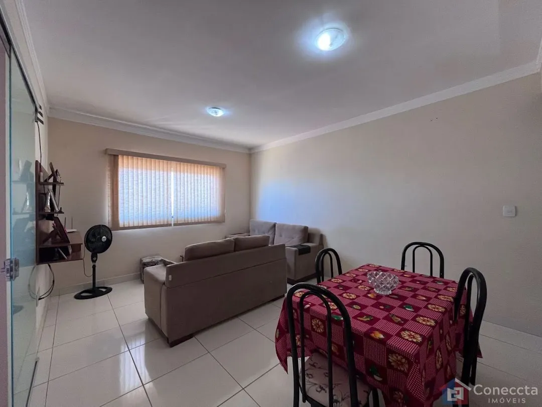 Imagem Apartamento com 3 dormitórios à venda, 68 m² por R$ 350.000,00 - Caiçaras - Patos de Minas/MG