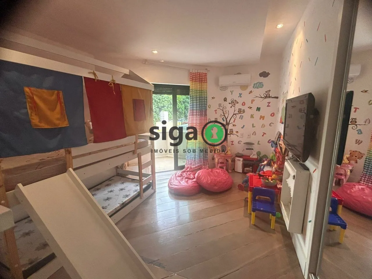 Imagem Apartamento 3 Quartos com 3 suíte, 3 vagas de garagem, 220m² á venda e locação Campo Belo