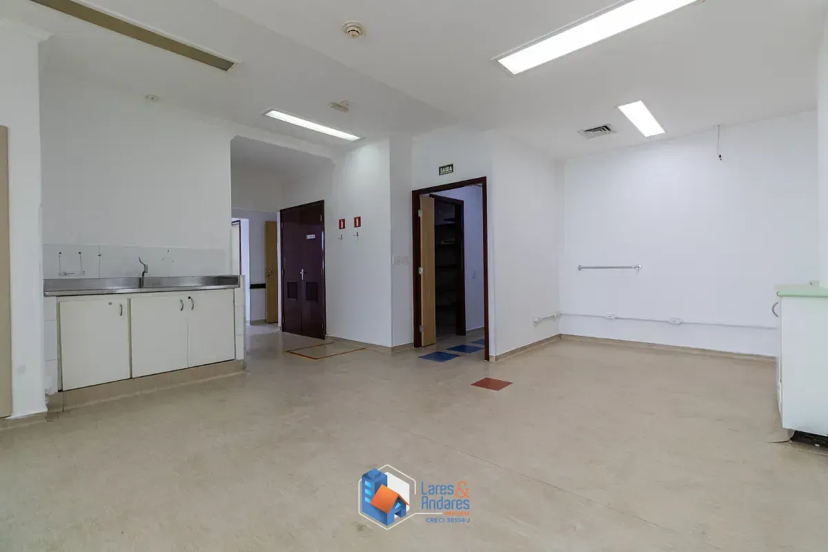 Imagem Conjunto comercial para venda em Moema, 286m²