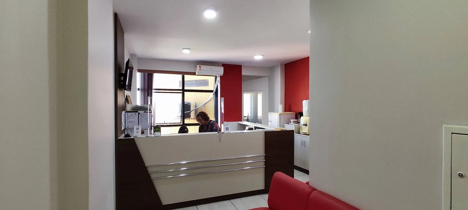 Imagem Oportunidade: Sala Comercial Usada em Cascavel - Centro - 89m² - Portaria 24h e Elevadores