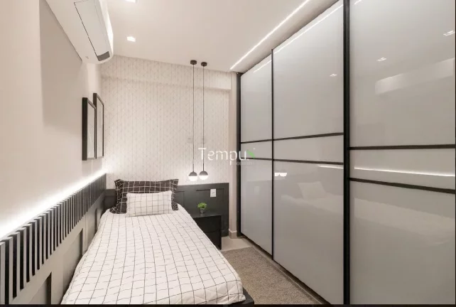 Imagem Apartamento Padrão, 3 quartos com suíte, churrasqueira a carvão na varanda